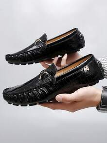 Women's Slip-On Loafer Shoes With Golden Chain Decor - Soft PU Upper, Cushioned Insole And Durable Rubber Sole - Comfortable For Casual And Formal Wear, All Seasons