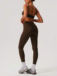 Sodalemon 女士纯色加厚运动文胸和瑜伽紧身裤两件套，简约设计，适合夏季健身训练。 - 棕色 - 查看 4