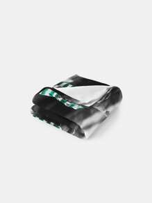 Keltisch-Fußballverein Spieler Heldenpose Themen Flanell Decke - Extra große gemütliche ganzjährige Polyester Wurfdecke für Bett und Sofa, modernes geometrisches Muster, Digitaldruck, maschinenwaschbar, geeignet für Reisen, Camping und Schlafen, einzigartiges Feriengeschenk