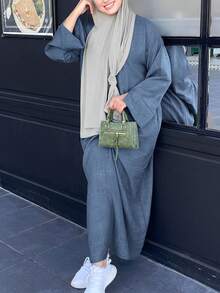 纯色优雅圆领长袖长款休闲修身女士连衣裙，日常穿着