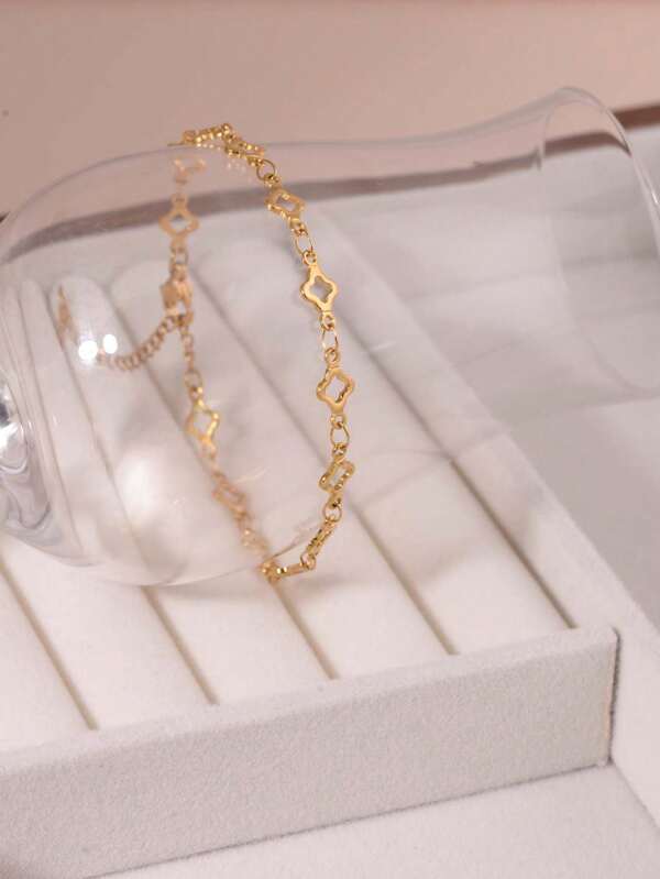 Ein Titanstahl-Armband aus 18 Karat Gold mit Vakuumgalvanisierung ist für Frauen zum täglichen Tragen geeignet, Cut Out