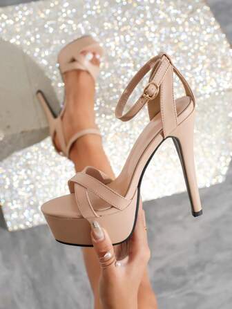 1 Pair Women's Solid Color Street Style PU Leather Buckle Strap High Heel Waterproof Platform Sandals, Apricot Color, Summer Party Wear