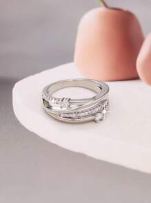 1 Peça Anel Versátil Elegante Minimalista com Desenho Cruzado e Brilhante, Pequeno Zircônia Branco, Adequado para Mulheres em Encontros, Férias, Uso Casual, Decoração de Feriado