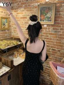 法式夏季黑色碎花无袖复古收腰修身吊带背心连衣裙 - 黑色 - 查看 2