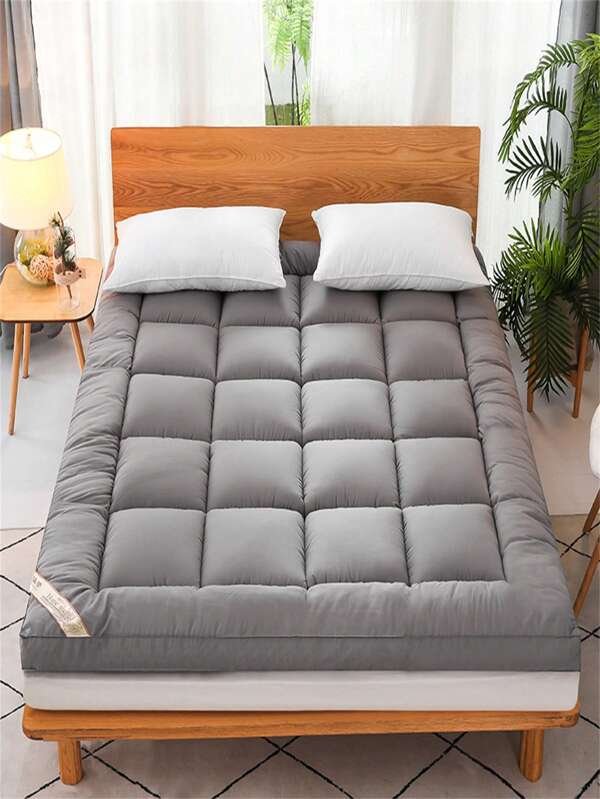 1pc Brushed Solid Color Mattress Pad, Suitable For Bedroom, Guest Room, Dormitory Bunk Beds, All Seasons (Pillowcase Not Included)