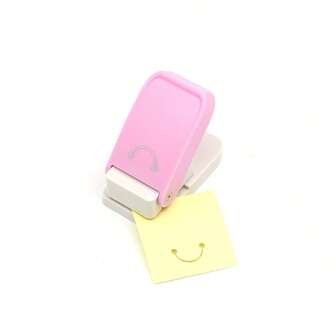 1pc Keychain Embossing Machine, Keychain Hole Puncher, Handmade, Smiling Face Pattern Puncher (Random Color),Back To School,School Supplies
