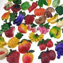 12 Piezas Aleatorias de Imanes Creativos 3D de Resina de Frutas y Verduras para Refrigerador, Decoración Divertida y Linda, Accesorios de Imán para Refrigerador, Oficina, Escuela, Imán para Pizarra Blanca (12 Estilos Aleatorios (Verduras y Frutas)) - Verduras al azar de 12 estilos - Ver 8