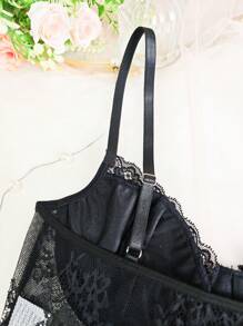 1pc Women Sexy French Style Lace Patchwork Sleeveless Backless Crop Top