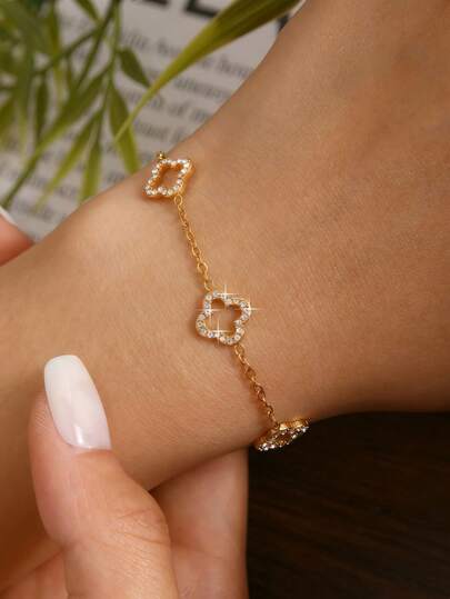 TONSI 1 Stück elegantes und charmantes K-Stil Luxus Minimalist Edelstahl Zirkonia 18K Vergoldete Kleeblatt Glücks-Blumen Kette Armband, geeignet für Frauen, Sommer, Arbeit, Alltag, Party, Zusammenkunft