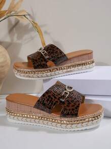 Novas Sandálias de Praia da Moda com Textura Animal, Tira com Fivela Única, Mulheres, Bico Quadrado, Plataforma, Sola Composta com Revites, Uso Externo Verão