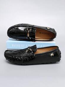 Women's Slip-On Loafer Shoes With Golden Chain Decor - Soft PU Upper, Cushioned Insole And Durable Rubber Sole - Comfortable For Casual And Formal Wear, All Seasons