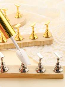 1 Peça Base de Prática de Arte de Unhas de Madeira Natural, Novo Estilo Japonês Minimalista Suporte de Esmalte de Bambu/Madeira, Ferramenta de Exibição de Dicas de Unhas de Metal Dourado/Prata, Disponível em Várias Cores, Ferramenta de Design de Arte de Unhas DIY na Moda, Presente Adequado para Família, Namorada, Melhor Amiga, Natal