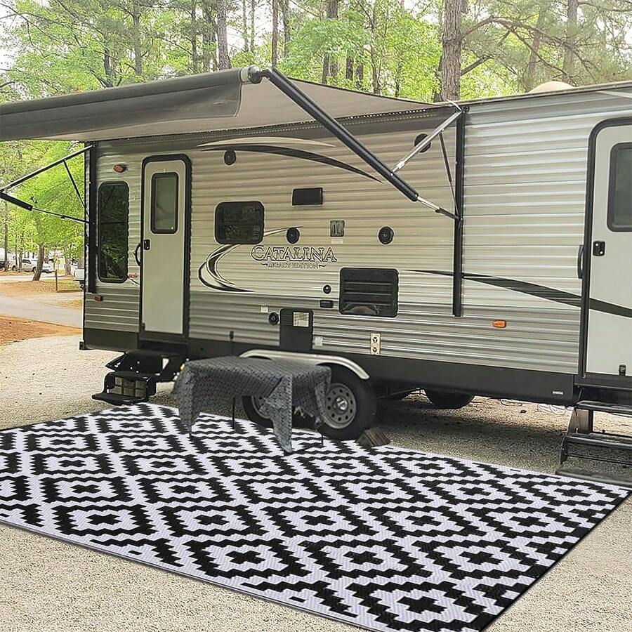 Outdoor Rug With Handle Bag + 4 Pegs - Waterproof Plastic Straw Mat Outdoor Rug, Reversible Double Sided Plastic Straw Outdoor Carpet Mat, Suitable For RV Camping Picnic Beach Patio Backyard Pool Deck Porch Farm - Black and White - View 1