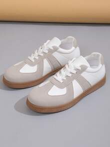 2025 新款女士时尚运动鞋，时尚灰色撞色设计休闲系带舒适防滑一脚蹬平底橡胶鞋底运动训练鞋