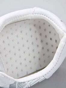 Zapatos deportivos antideslizantes transpirables y ligeros para hombre en verano, zapatos casuales nuevos y versátiles2024 con malla resistente al olor,Zapatillas deportivas para hombre de color sólido, ligeras y transpirables de malla de tela, talón suave y cómodo para proporcionar estabilidad, diseño de suela - Gris - Ver 8