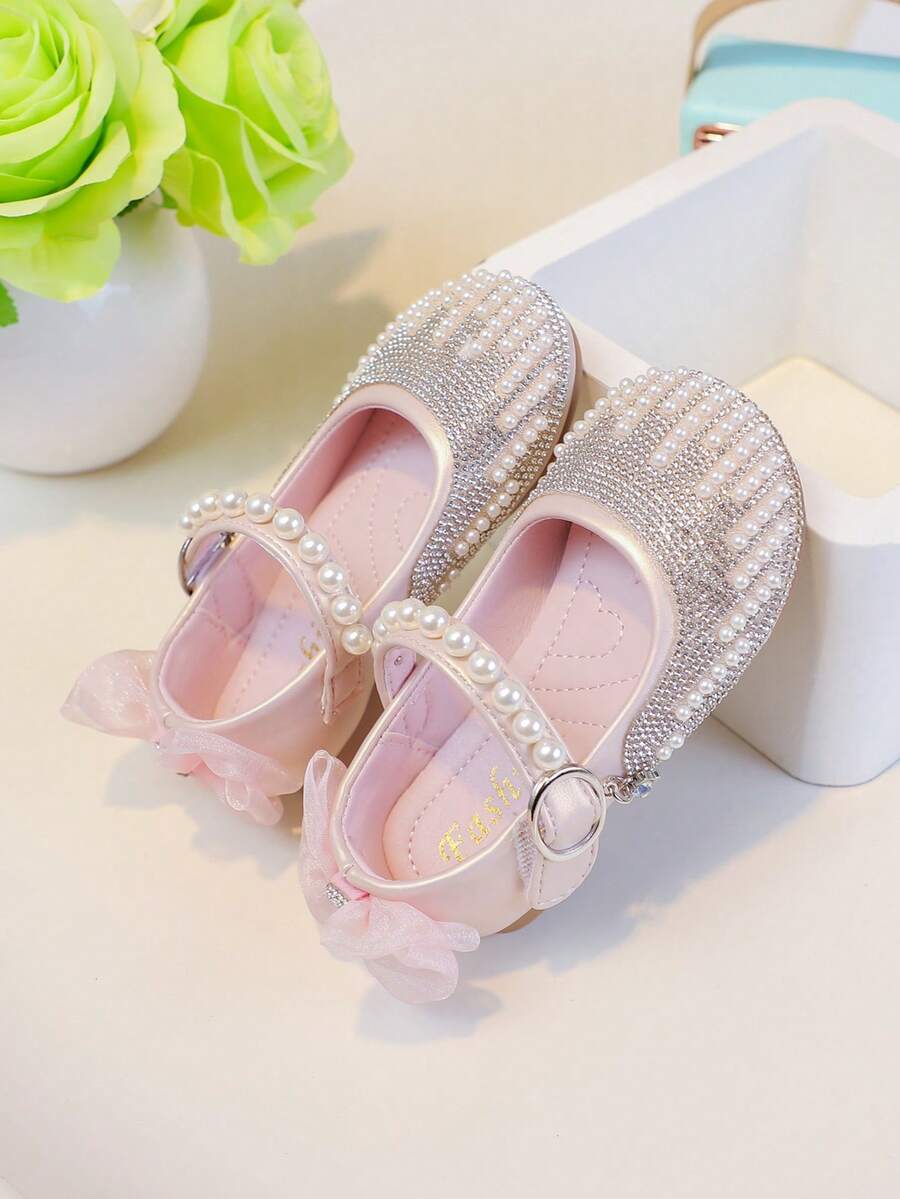 1双儿童时尚舒适平底珍珠装饰鞋