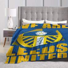 1pc Leeds United FC Logo Printed Flannel Fleece Blanket - Lightweight, Polyester All-Season Cover Blanket, Suitable For Sofa, Bed, Travel, Camping - Multicolor - View 3