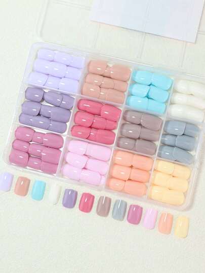 360 件/套短杏仁形法式美甲片，渐变裸色和乳白色指甲压色，假指甲，1 件指甲抛光块和 1 件果冻凝胶指甲用品