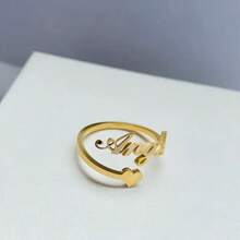 Anel de Letra Tipo Borboleta Customizado de Aço Inoxidável com Nome Pessoal em Inglês, Bracelete Banhado a Ouro 18k de Luxo Leve, Presente Ideal Único e Adequado para Ela, Adequado para Ele, Namorada, Mãe, Família, Amigos, Filha, Ela, Aniversário de Avós, Aniversário, Uso Diário, Dança, Dia das Mães, Dia dos Namorados, Cerimônia de Formatura, Casamento