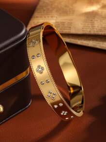 1pc Fashionable Floral Stainless Steel Golden Plated Bracelet, Water-Resistant Ladies Bangle