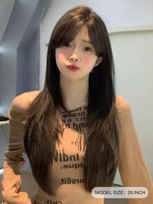 SHUDUO 1 peluca de cabello liso marrón resistente al calor sintética con flequillo partido en el centro, hecha de fibras para uso diario, peluca natural y realista (accesorios no incluidos) - Marrón - Ver 4