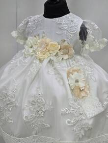 Vestido Beige de Bautizo para Niña – Elegante y Versátil para Eventos Especiales Vestido Formal Beige para Bautizo, Fiestas y Cumpleaños – Estilo Clásico y Delicado - Beis - Ver 3