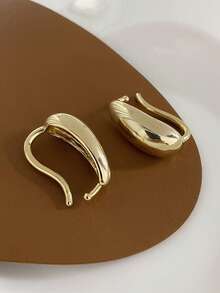 1 Pair Geometric Smooth Versatile Elegant Style Clip-On Earrings For Women - Yellow Gold - View 3