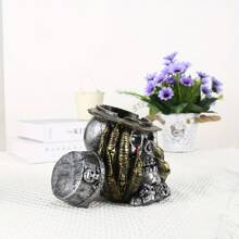 1pc Creative Face-Holding Skull, Hat Ornament, Ornament Ashtray Home Decor Halloween Decor Fall Decor Room Decor