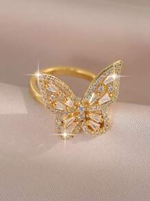 1 pieza Anillo abierto de mujer con decoración de mariposa hueca con circonita cúbica, versátil, ideal para uso diario, decoración, vacaciones, viajes, compromiso y aniversario
