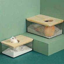 亚克力透明仓鼠浴室和沙箱 - 两用，大型宠物厕所碗，海滩主题设计，带木制平台，适用于金仓鼠 - 彩色 - 查看 10