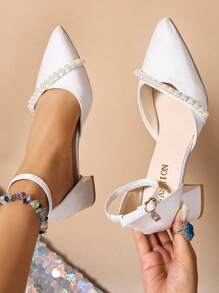 Outono/Inverno 2025 Mulheres Salto Alto Branco, Moda Decoração de Pérola Salto Grosso Elegante Bico Fechado Saltos Altos, Estilo Fada Sandálias de Dedo Apontado com Tira no Tornozelo Vazada para Vestido, Cheongsam, Dança, Elegante