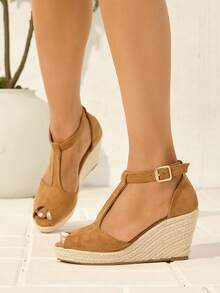 2025春夏女装时尚新款草编带坡跟厚底露趾凉鞋