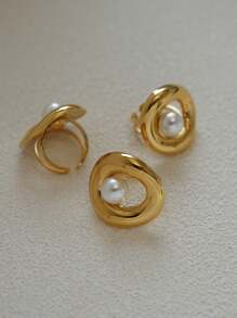 Frminee 1 pieza Anillo de acero inoxidable chapado en oro de 18K con perla, diseño de lujo elegante y vintage para uso diario, fiestas, bodas, regalo para el día de la madre