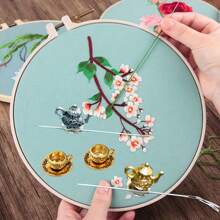 2 Pezzi di Mini Custodia Magnetica per Aghi con Disegno di Tazza da Tè - Ideale per il Ricamo, Artigianato e Cucito - Ottimo Organizzatore di Aghi e Fili per Appassionati di Cucito