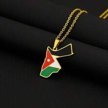 [隐藏的微型宝石：不锈钢地图吊坠项链，颈间萦绕着中东传奇] 夏季项链采用激光工艺打造，捕捉中东独特的地域风情，不锈钢吊坠上刻有沙漠和死海的印记。真空电镀工艺确保持久不褪色。