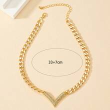 Collier ras-du-cou avec cristaux de forme géométrique en V, design personnalisé élégant, convient au style Insta