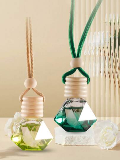 1pc 8ml Car Car Flameless Aromatherapy Essential Oil Diffuser Long Lasting Light Fragrance Pendant Car Air Freshener Hanging, Cute Car Air Diffuser, Long Lasting Car Home Air Freshener, Car Freshener For Women Men, Remove Odors Long Lasting Fragrance Valentine's Day Supplies Wedding Supplies