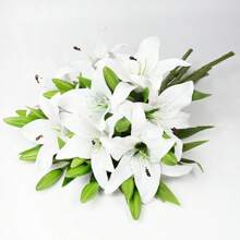 5 Stücke realistische weiße künstliche Lilien Blumen mit grünen Stielen, hohe Fidelität der Erscheinung, nicht verblassend, Frühlings- und Sommer-Blumendekoration, geeignet für Innen- und Außengarten, Hof, Party, Hochzeit, Wohnzimmer, Schlafzimmer, Festival, Geschenk, Heimdekoration, Fotografie-Requisiten