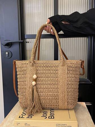 1pc Holiday Straw Shoulder Bag, Fashionable Woven Beach/Picnic Tote Bag With Tassel Decor, Casual Handmade Woven Bag Suitable For Gifts, Perfectly Matching With Vacation Outfits Women