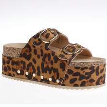 Sandales plates en liège avec double boucle réglable et ornées de clous sur les côtés, pour femmes - Chaussures d'été casual faciles à enfiler - Imprimé Léopard - Voir 1