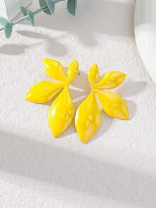 一对不对称几何叶子设计哑光和亮面彩绘耳环，适合日常、度假和音乐节佩戴 - 不規則樹葉 - 查看 15