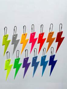 尖头闪电 PVC 反光吊坠钥匙扣 精致礼品 交通警示标志 背包挂饰