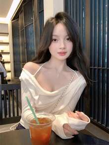 女式露肩长袖 T 恤，纯色针织面料，套头街头风格上衣，秋冬 - 白色 - 查看 4