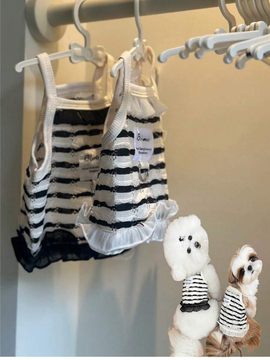 1pc New Striped Hollow-Out Pet Vest, Breathable Dog/Cat Harness With Leash Clip, Made Of Soft & Breathable Polyester, Suitable For Indoor And Outdoor Use For Small/Medium Dogs And Cats, Summer