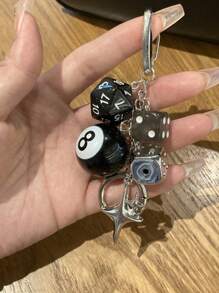 1 pezzo Portachiavi fatto a mano con dadi, accessorio alla moda Y2K stile sottocultura, ciondolo a forma di palla da biliardo 8, decorazione per borse