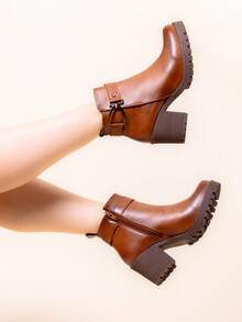 Botines de tacón alto mujer, botines con hebilla redonda, botines sintético ,elegantes, calzado urbano mujer, botines para otoño invierno, botas estilo minimalista, botines fashion mujer, botas caña media. - Camel - Ver 2