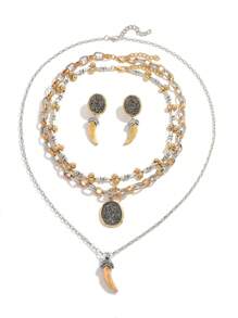5pcs Multi-Layer Tooth-Shaped Pendant Necklace & Earrings Set, Fashion Engraved Medal And Ox Horn Pendant Metal Chain Necklace Earrings Set, Inlaid With Various Metal Pieces With Knotted Rope And Metal Chain Links, Suitable For Women Party, Daily Wear, Gift (Pendant Position Random)