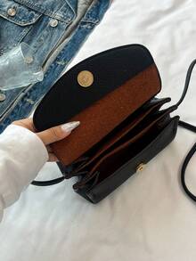 极简时尚迷你包，奢华复古单肩包，高品质斜挎包，适合女生、大学生、新手和上班族女性。是办公室、大学、工作、商务、通勤、户外活动、旅行等场合的理想之选。 - 黑色 - 查看 8