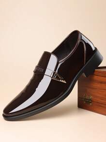 Zapatos de cuero con punta puntiaguda y deslizamiento formal de negocios para hombres, nuevos zapatos elevadores versátiles, transpirables, casuales, antideslizantes, ligeros y cómodos para el trabajo y la boda