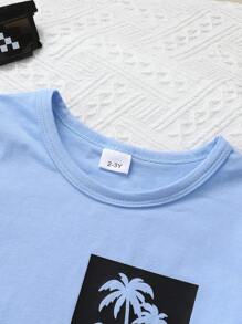 Conjunto de 4 piezas de ropa informal y linda para niño bebé, que incluye camisetas de manga corta de cuello redondo suaves, transpirables y cómodas, y shorts con estampado de árboles de coco en estilo de playa, adecuados para uso diario, vacaciones y fiestas